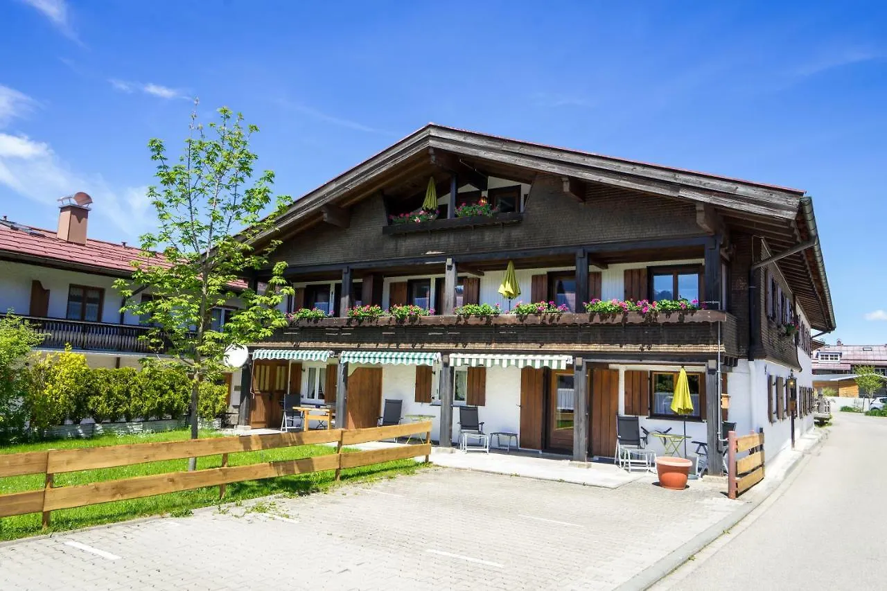 Ferienwohnungen Alpentraum - Landhaus Eberle Oberstdorf Apartment